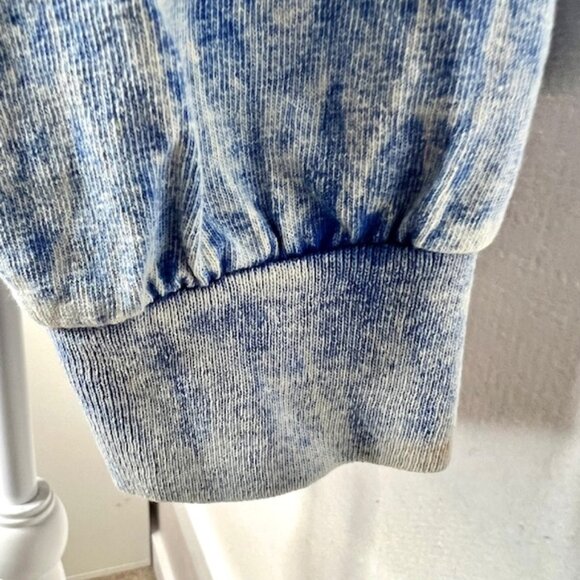 Long-Sleeved Lava Tropics Shirt from the Original Red Dirt Store - Picture 5 of 7